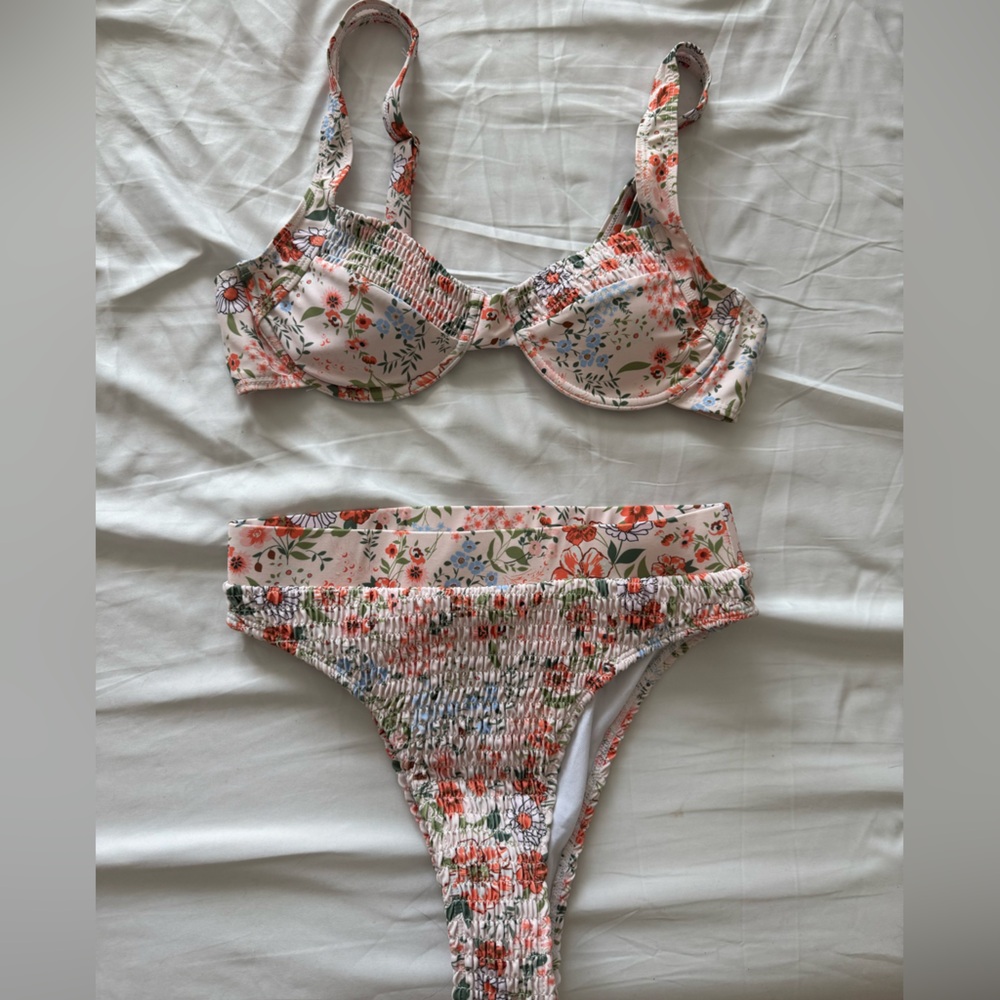 Floral Underwire Bikini Set - White and Pink
